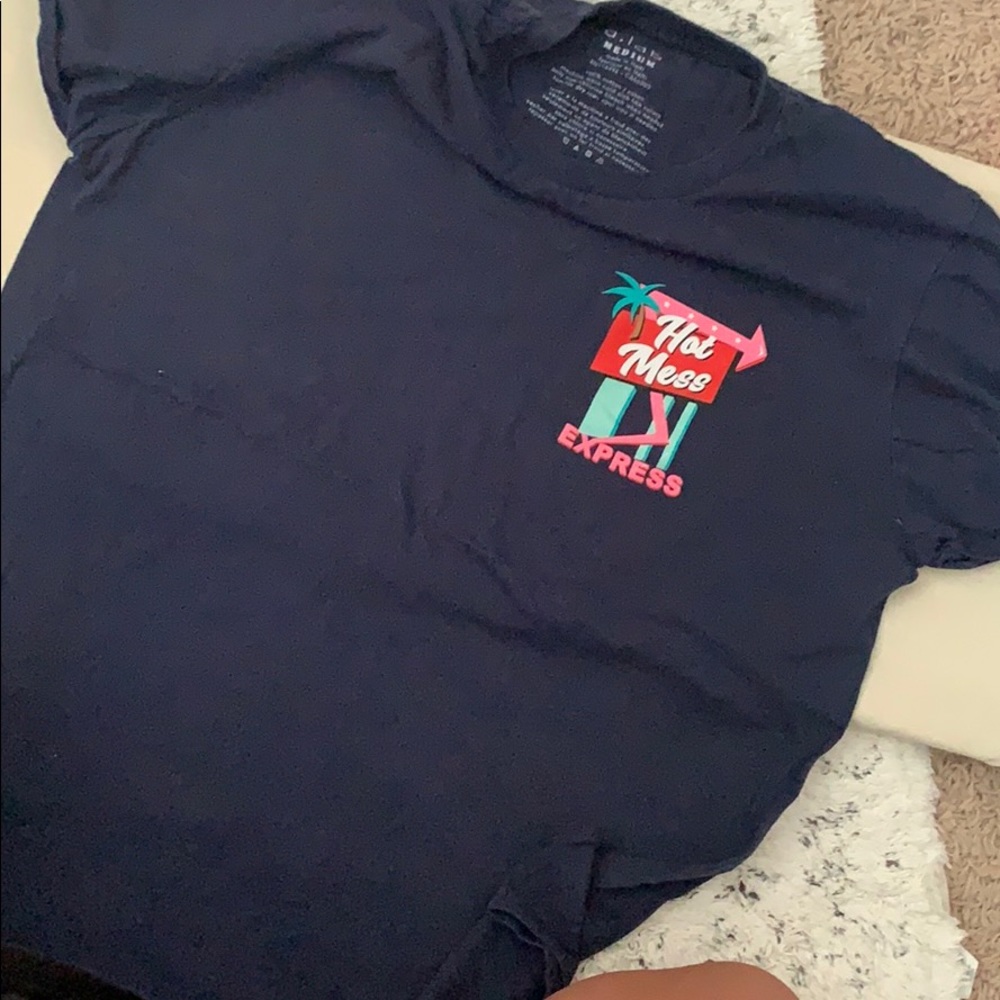 GRAPHIC T SHIRT SIZE M